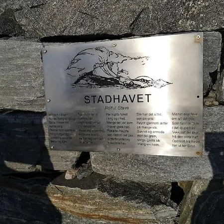 Nyoppusset Leilighet. Dusj Med Steambad. *
