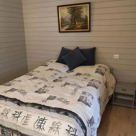 Nyoppusset Leilighet. Dusj Med Steambad. Leilighet *